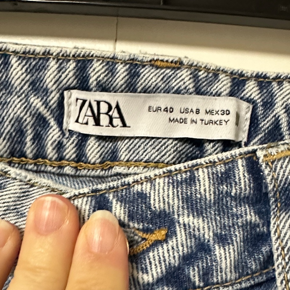 NWOT | Zara high rise Z1975 straight leg jeans, mid blue size 8 - Picture 2 of 9